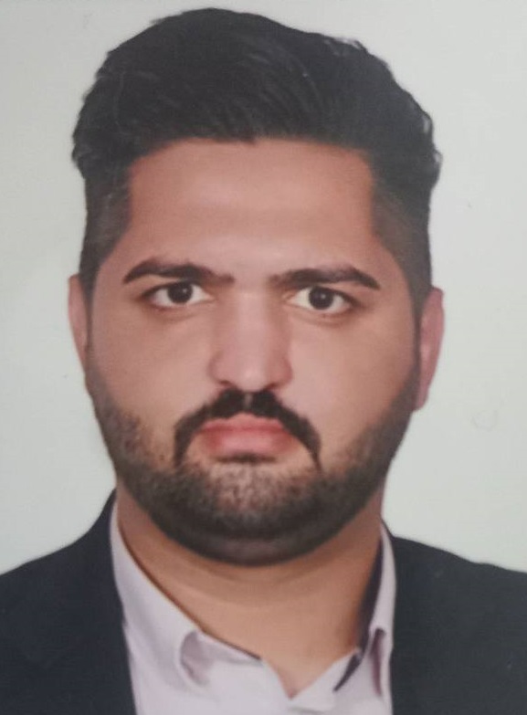 سیاوش  شقاقی 